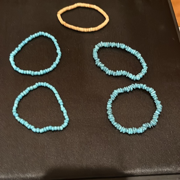 5 Stretch Bracelets - Picture 6 of 6